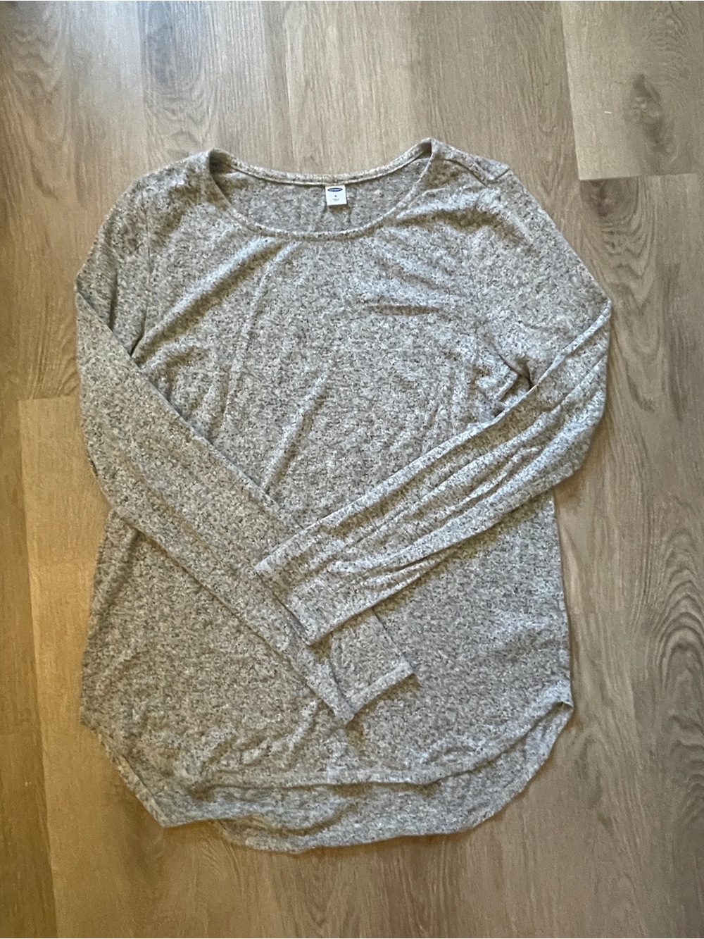 Old Navy Heather Gray Long-Sleeve Scoop Neck Sweater Top